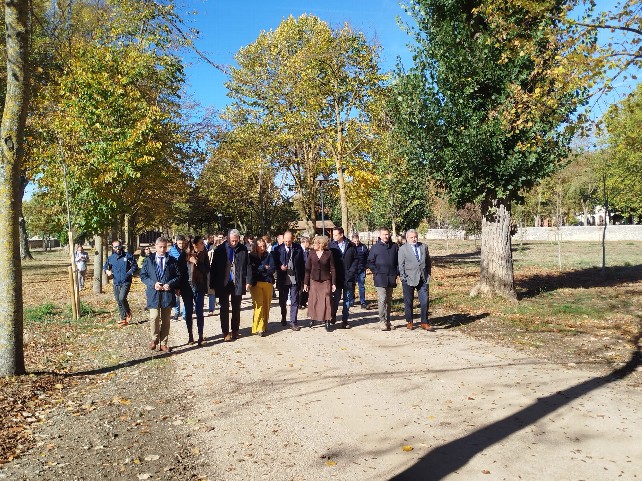 Burgos reabre el Parral tras su reforma con dudas sobre los horarios y el futuro del Curpillos